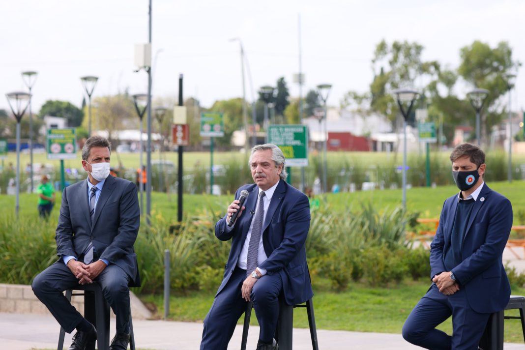 El presidente Alberto Fernández junto a Sergio Massa y Axel Kicillof. (Presidencia)