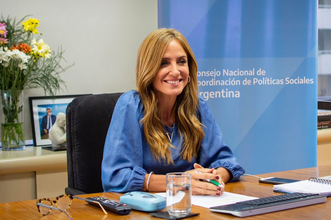 Victoria Tolosa Paz