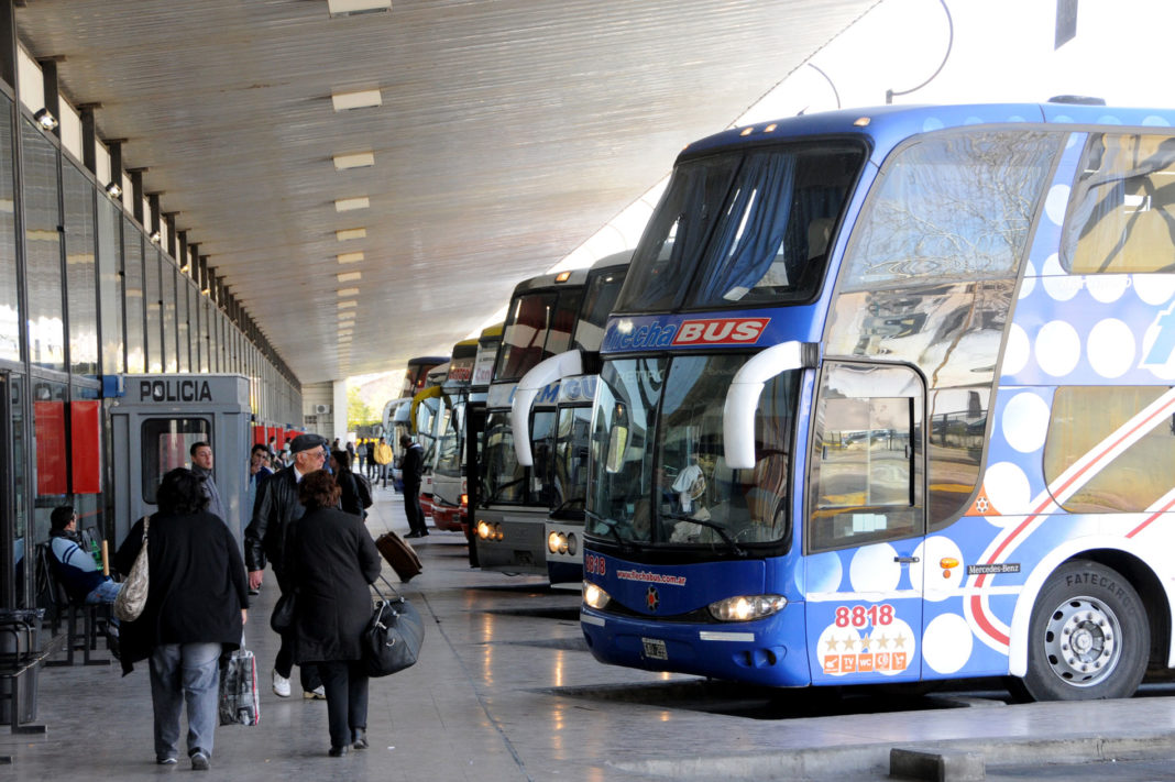 Los colectivos de larga distancia