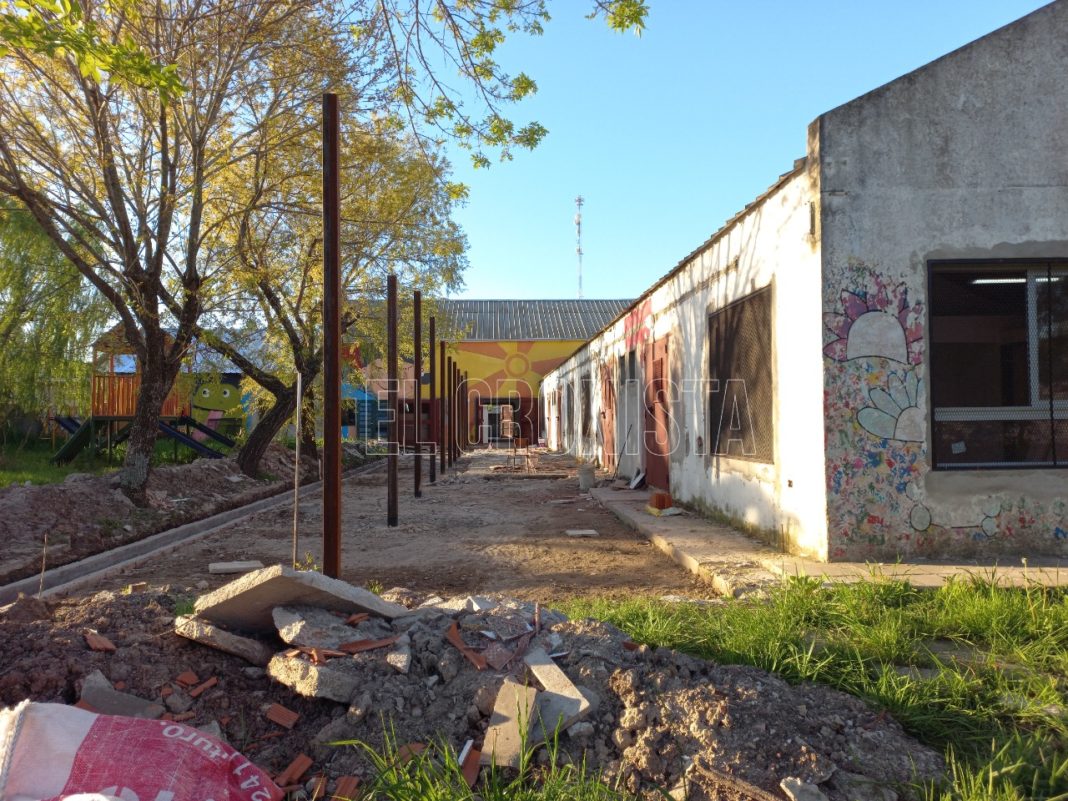 Obra en Jardín Maternal y de Infantes Clarisa Amézaga